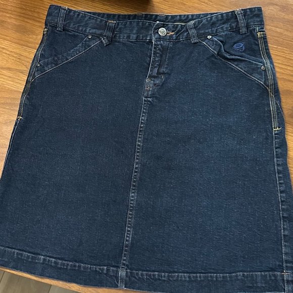 MOUNTAIN HARDWARE Skirt - Picture 1 of 8
